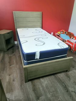 NEW TWIN-SIZE MATTRESS AND BOX SPRING - 2PC