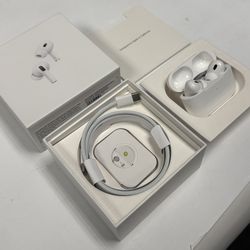 Apple Wireless Earbuds BRAND NEW*