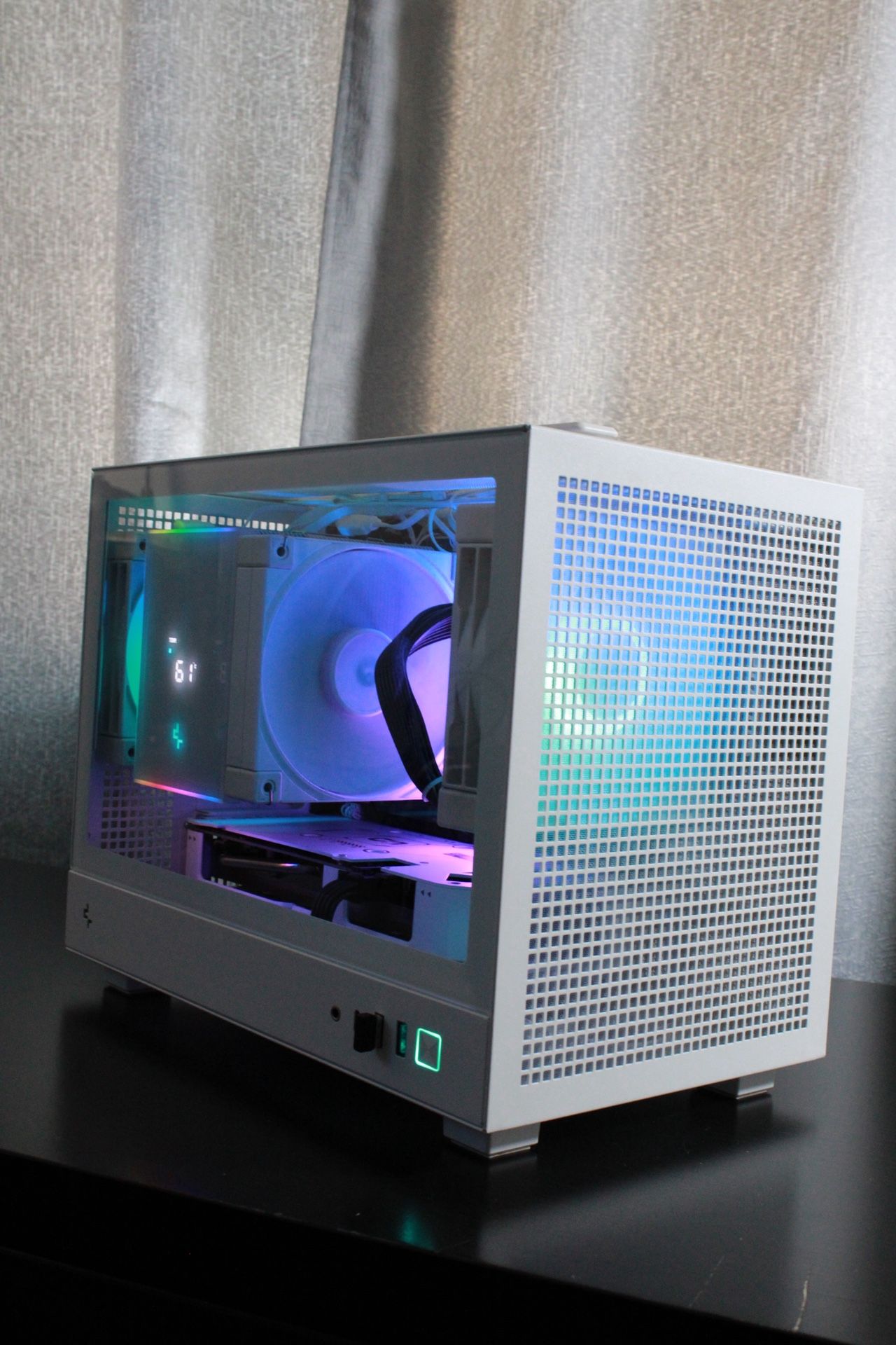 ITX Gaming PC ( 4060 // Ryzen 5 7600x)