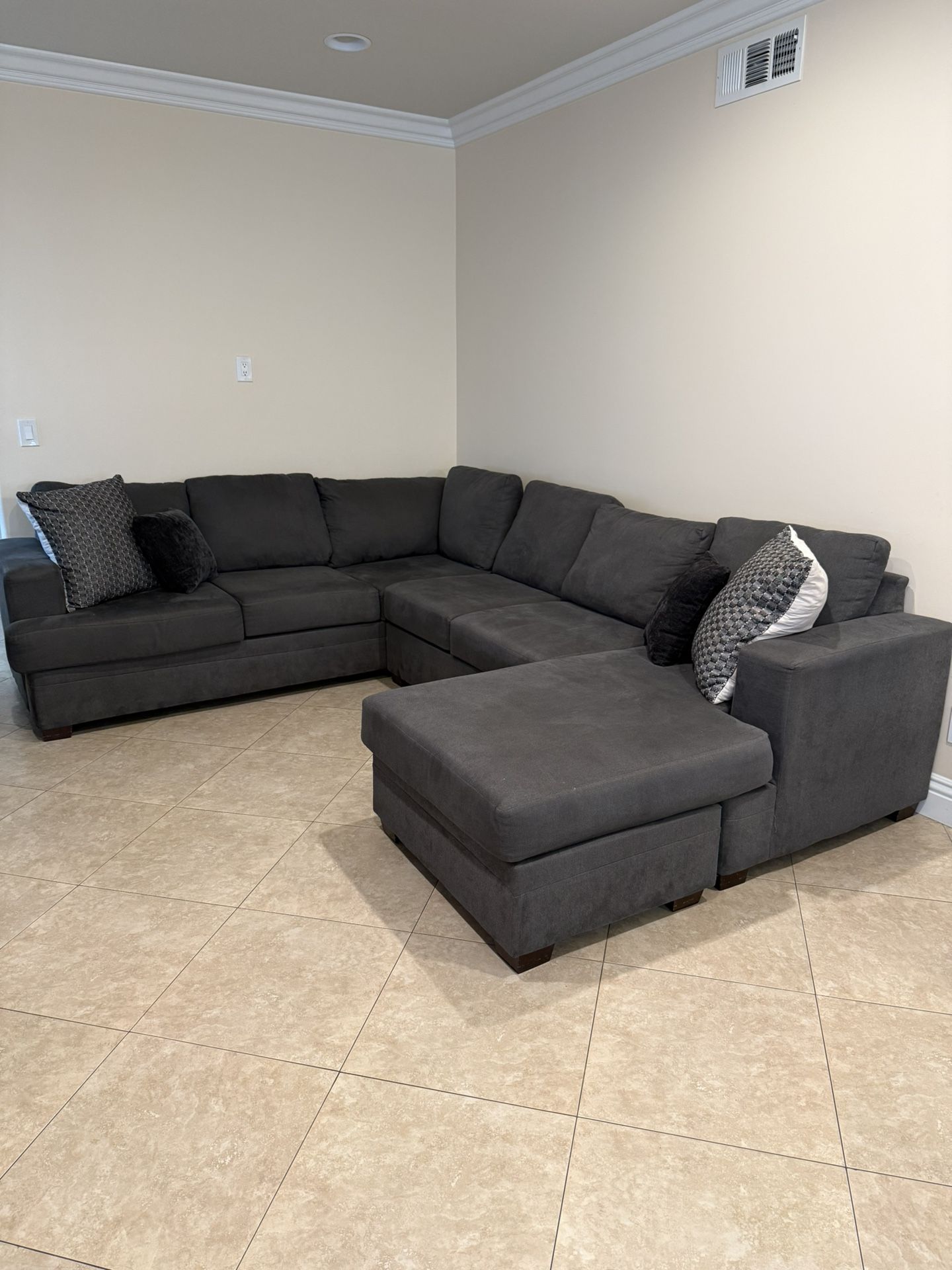 Sectional Sofa