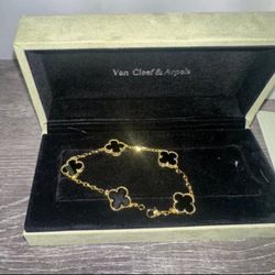 Black Van Cleef 