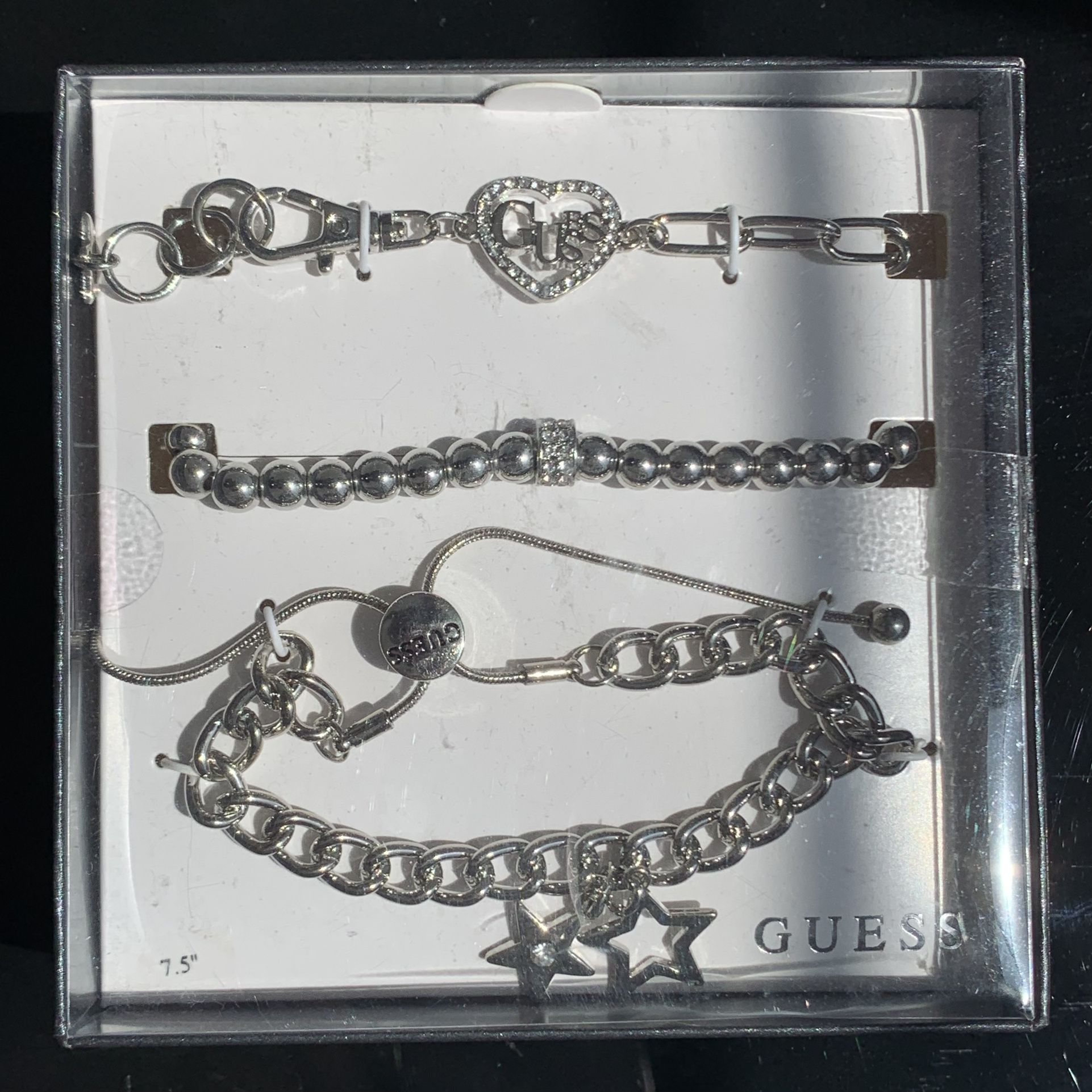 GUESS Bracelets (3)