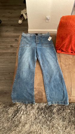 Women’s clothing & pair of shoes come get it shoot offers