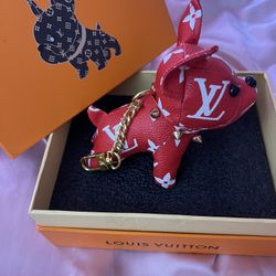 Red lv dog keychain 