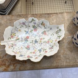 Vintage Andrea By Sadek Corona Leaf Plate