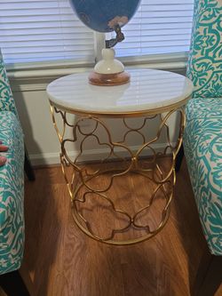 Gold/White marble side table (60 OBO)