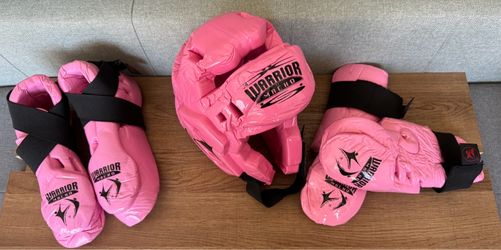 Macho warrior martial arts gear set