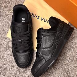 Lv shoe size 11