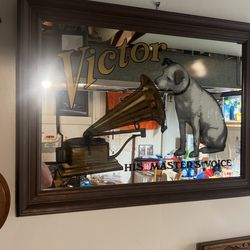 Mirror/ Victor Phonograph 