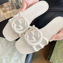 Flip Flops

