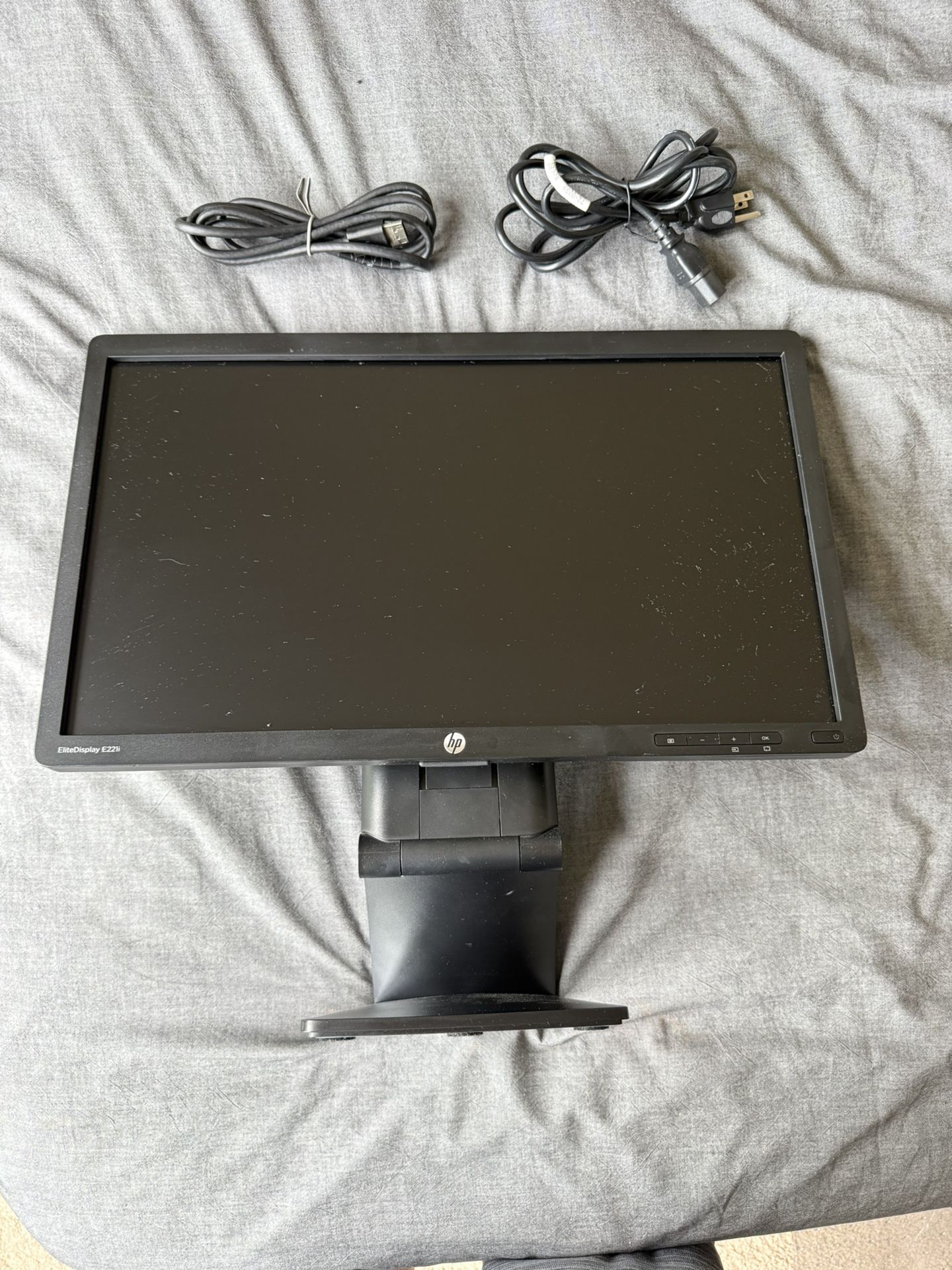 HP 23” Monitor With cables