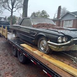 1965 Ford Thunderbird · Coupe 2D