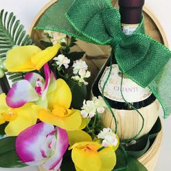 Arreglo Arrificial Xon Botella De Vino Para Aniversarios Cumpleaños U Otra Ocasion
