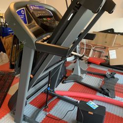 Treadmill $300