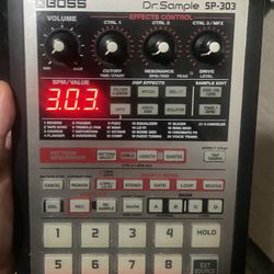 Boss SP-303