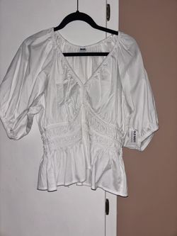 Old Navy Top Medium NWT
