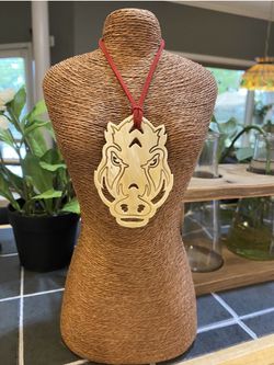 Arkansas Razorbacks Horn Necklace