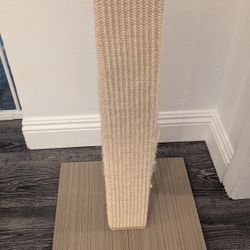 Whisker City Light Brown Sisal Cat Scratching Post