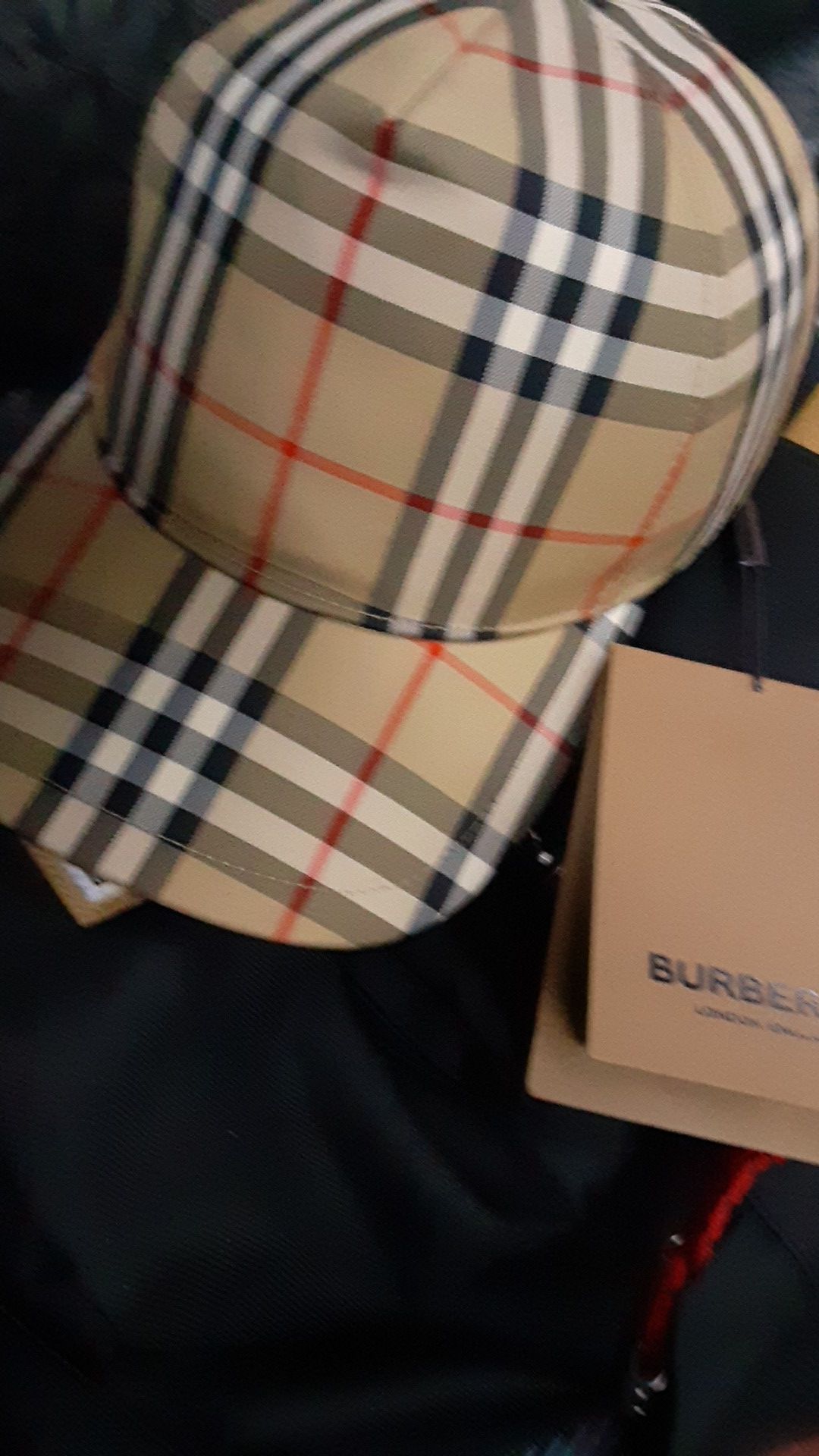 brand new authentic burberry adjustable hat size medium msrp 320.00$ asking 220$ obo