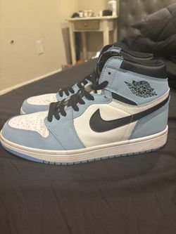 Air Jordan Retro 1 High "University Blue" Size 10
