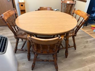 Dinning room table and chairs