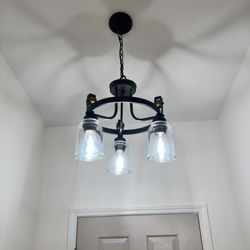 Modern Farmhouse 3-Light Chandelier – Black & Glas