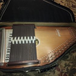 Oscar Schmidt 15 Chord Autoharp