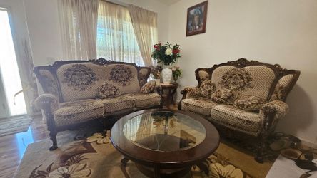 Like new furniture set