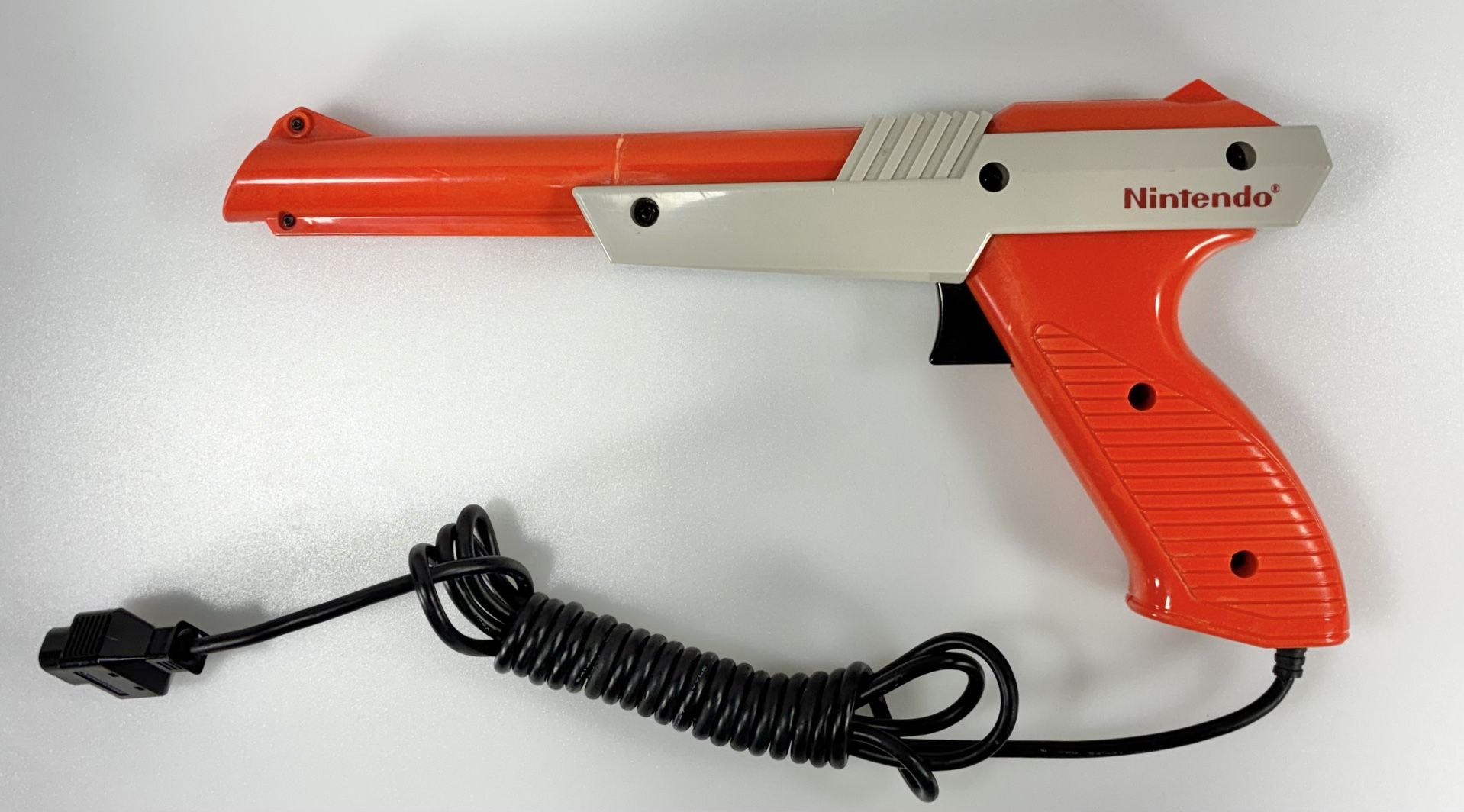 Authentic 1985 Nintendo Zapper Orange Wired Light Gun NES-005 Tested