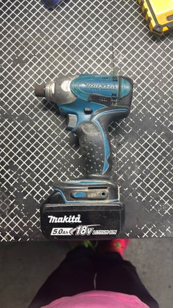 Makita 18V Cordless Impact Driver + High Output 5aH Battery