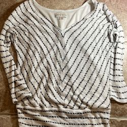 XS women’s black and white striped shirt