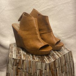 Camel Leather Wedges 