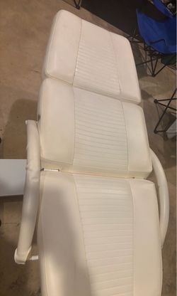 White Vinyl Reclining Massage or Spa Chair