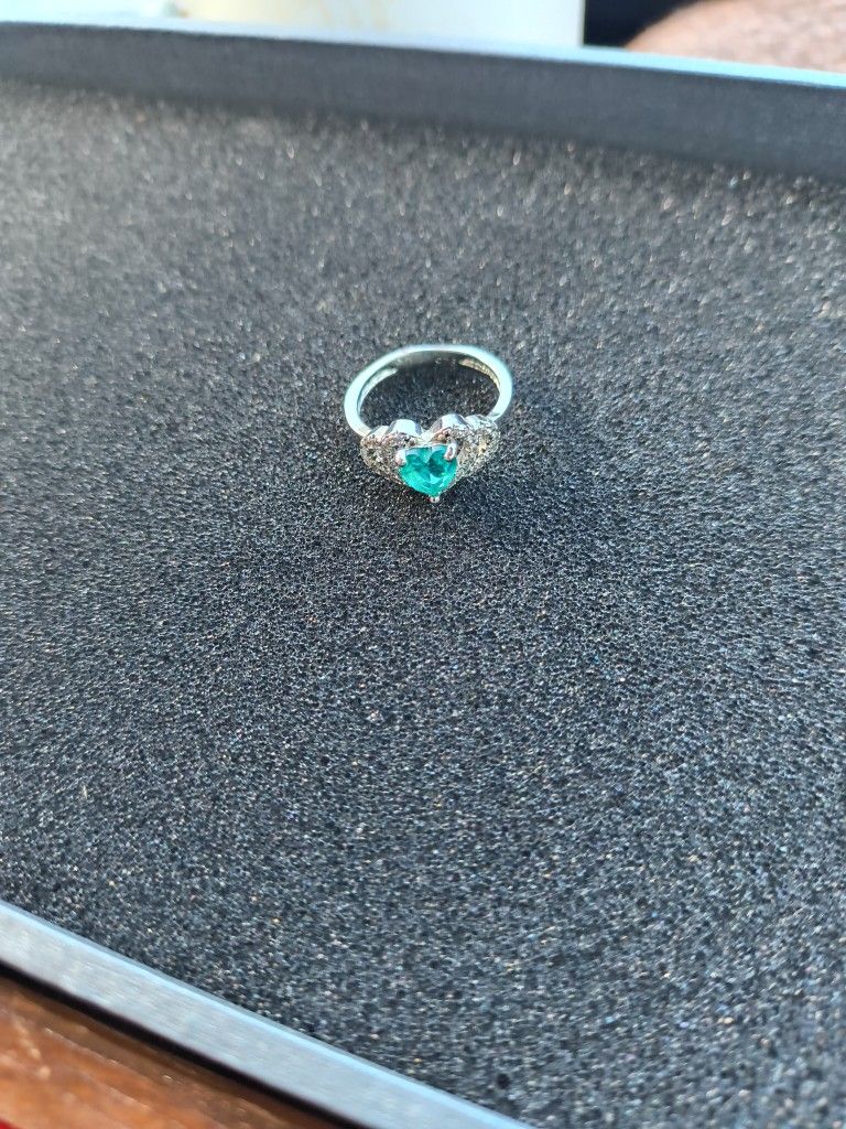Light Blueish Green Heart stone 925