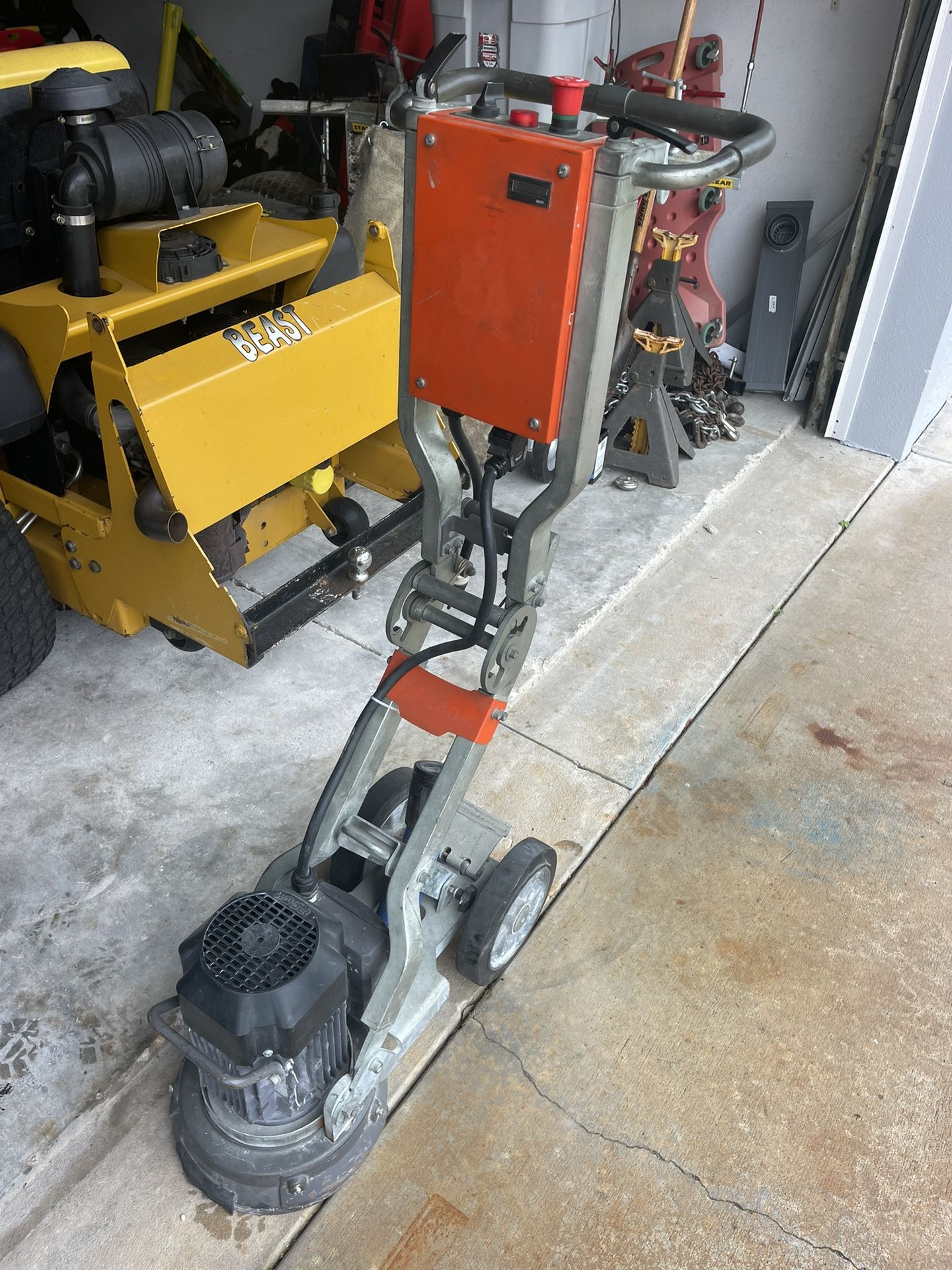 Husqvarna PG280 Concrete Grinder