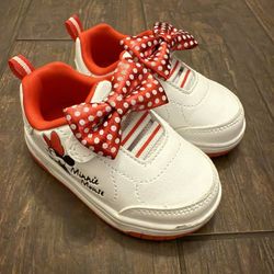 Minnie Mouse, Crocs or Airwalk Boots - Toddler Size 5 $10 EACH. 