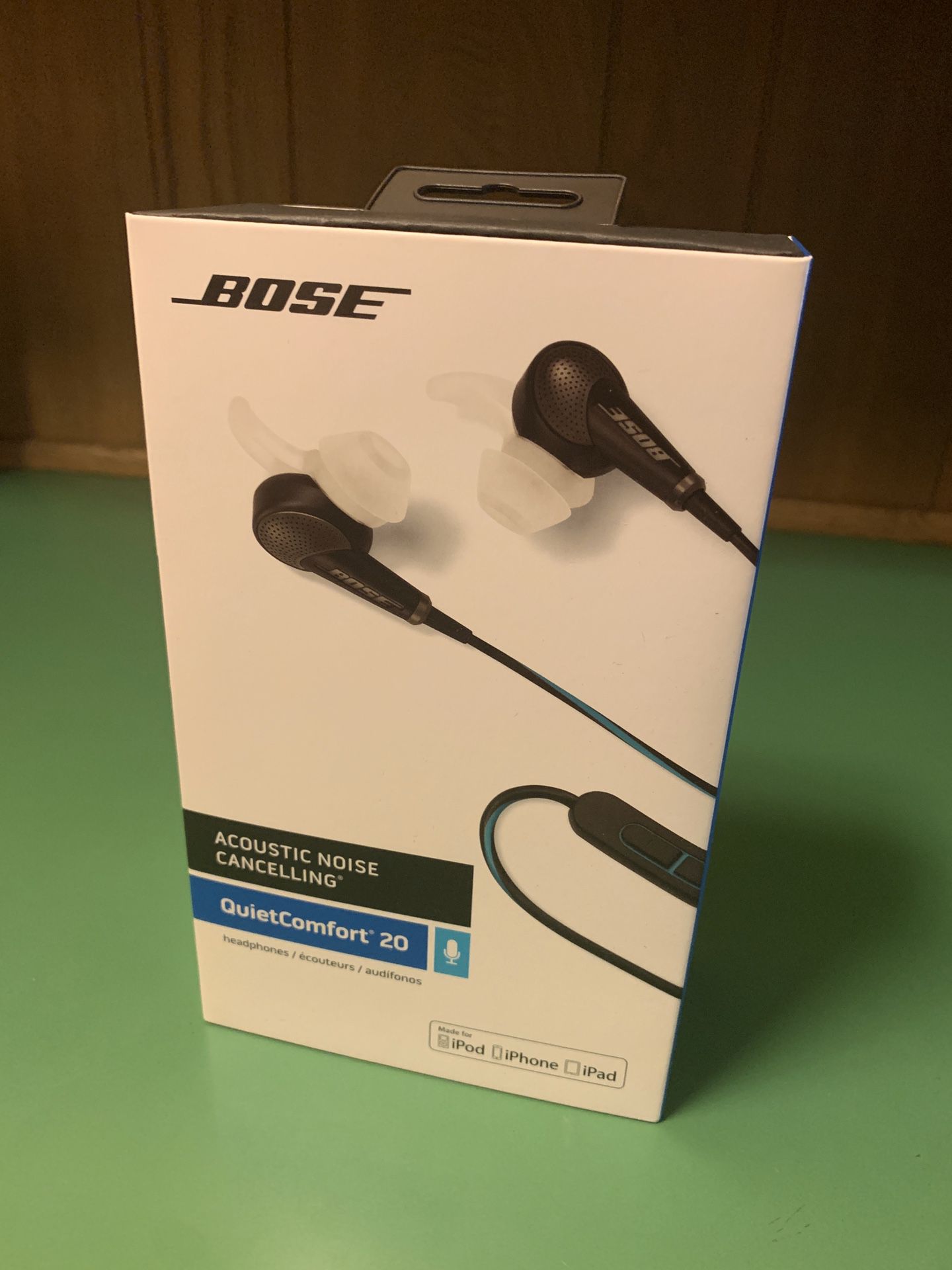 Bose noise cancelling QuietComfort 20 earbuds
