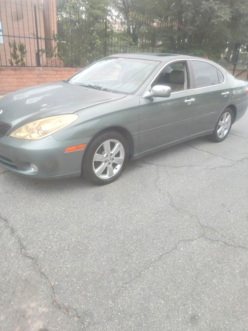 2005 Lexus ES 330