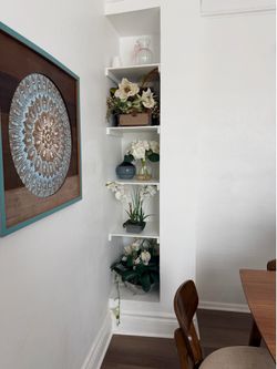 Home decor, faux plants, console tables lamps