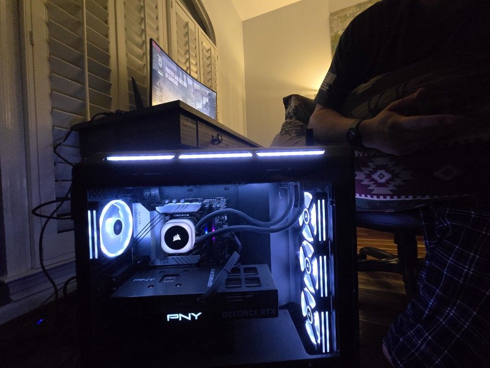 Corsair Vengeance i8200 Will Negotiate No Trades No Cash Apps No Bs