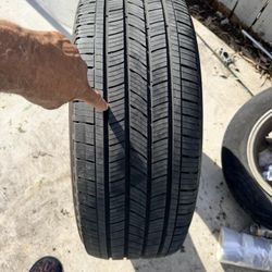 255/50/20 Michelin