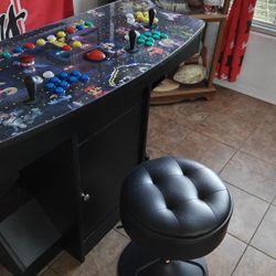 Pedestal Arcade With 16TB Hdd And 55 Inch Tv