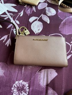 Michael Kors Wristlet