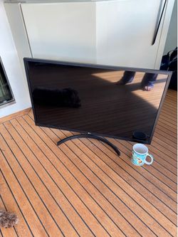 LG 32” monitor