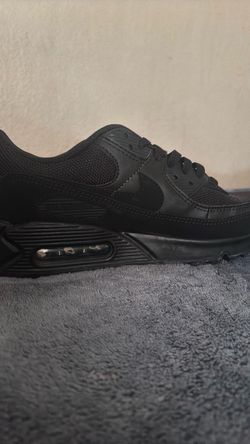 Air maxs size 8