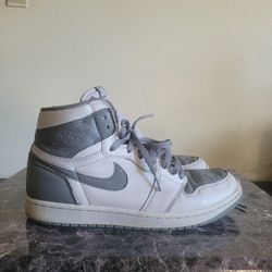 Air Jordan 1 High "Stealth"