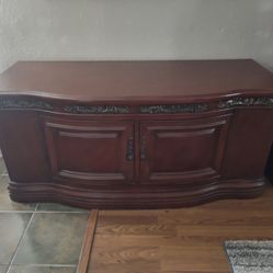 Buffet Table/Tv Stand