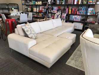 Brand new Goodwin Sectional and Ottoman pouf