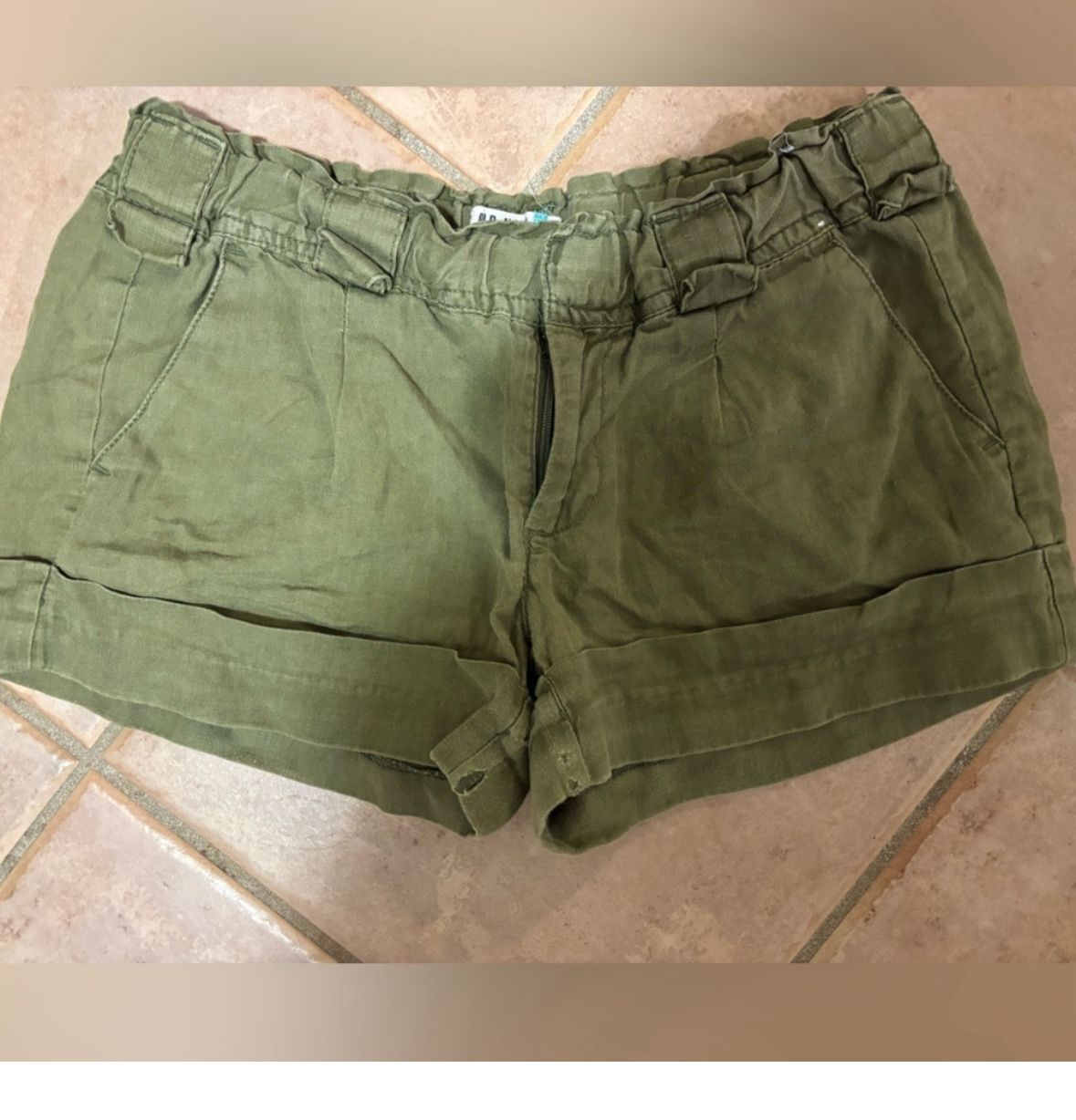 Old Navy Olive Green Linen Shorts