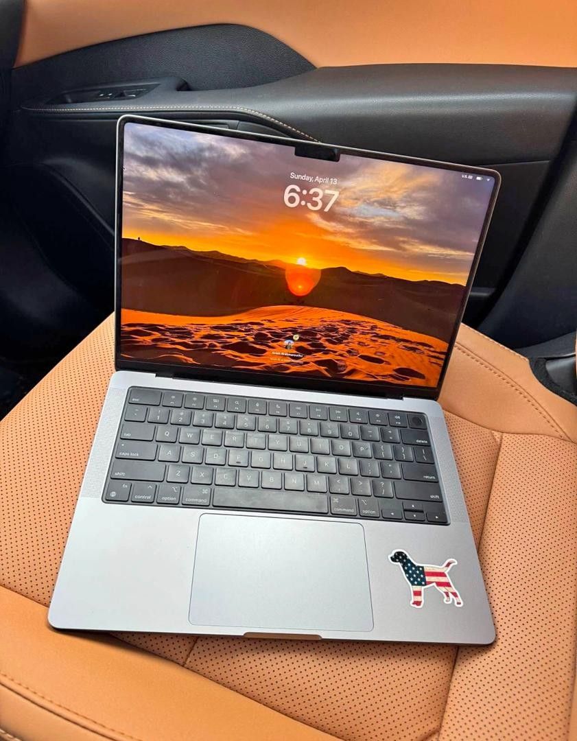 MacBook. Pro. 14. Inches